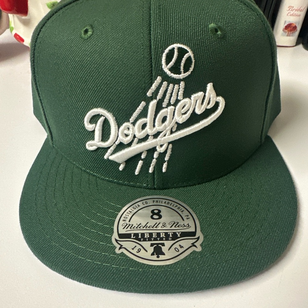 LA Dodgers Liberty Fitted Mitchell & Ness Green Hat Size 8 NEW